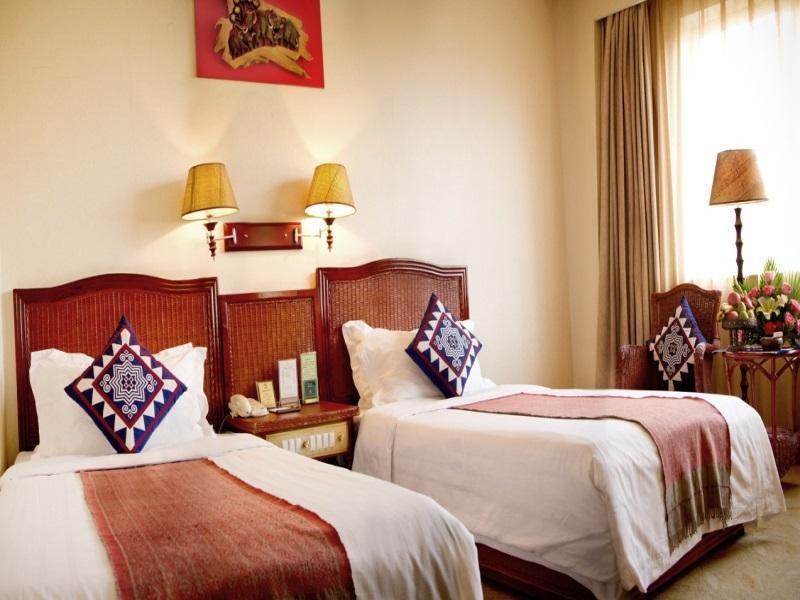 King Land Hotel Jinghong Extérieur photo